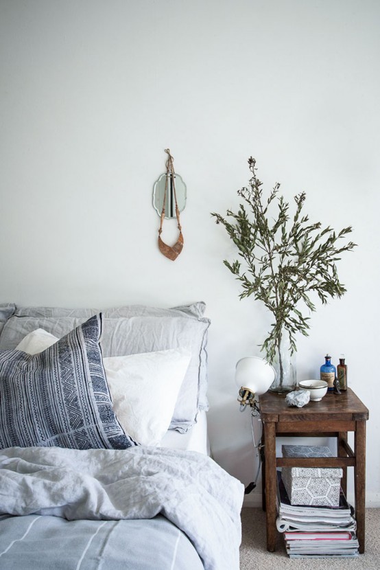 Small Vintage Inspired Apartment With Lots Of Cute Objects