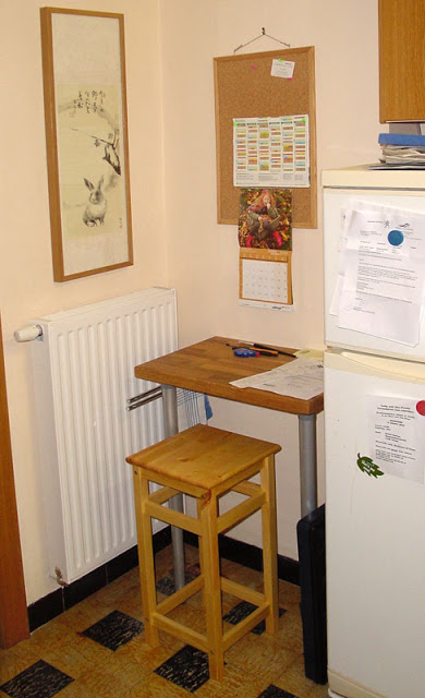 an IKEA Oddvar stool used in the tiny home office nook - no special hacks are necessary here