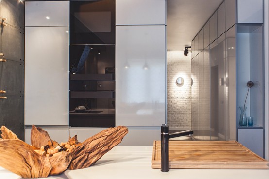Spacious Kiev Apartment Decorated With An Artistic Twist