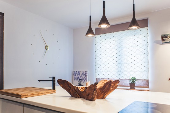 Spacious Kiev Apartment Decorated With An Artistic Twist