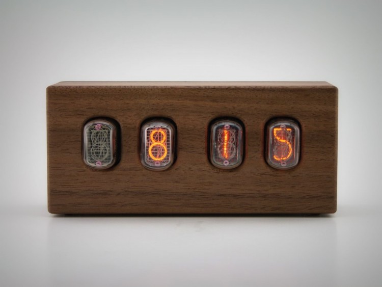 Steampunk Nixie Clock That Requires Little Power