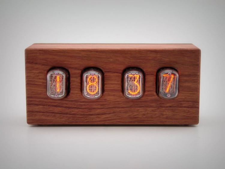Steampunk Nixie Clock That Requires Little Power