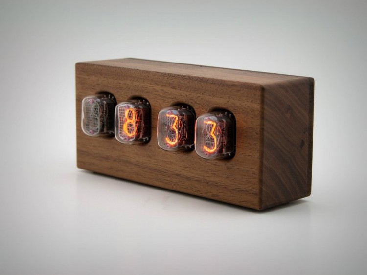 Steampunk Nixie Clock That Requires Little Power