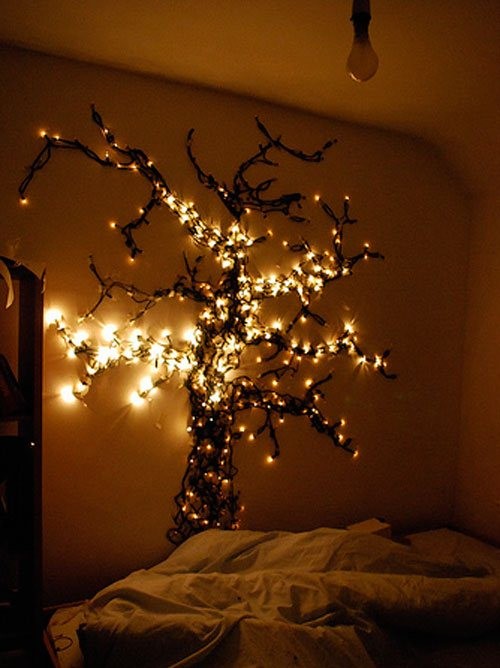 28 String Lights Ideas For Your Holiday Décor - DigsDigs