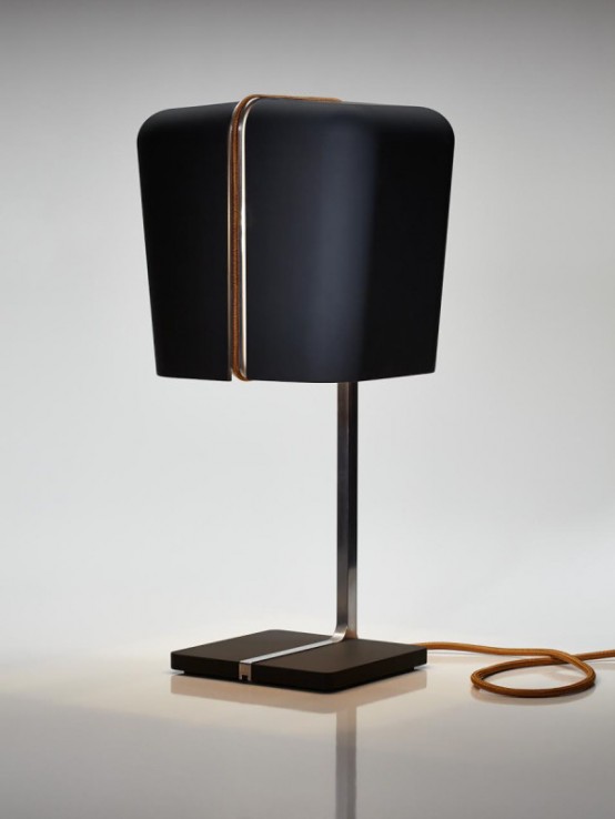 Stylish Aligned Lamp With A 360 Degrees Rotation