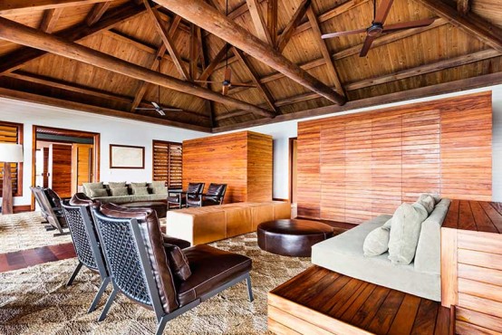 Stylish Fiji Retreat With Lots Of Natural Wood