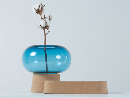 Stylish Glass Vase With Cork Tray