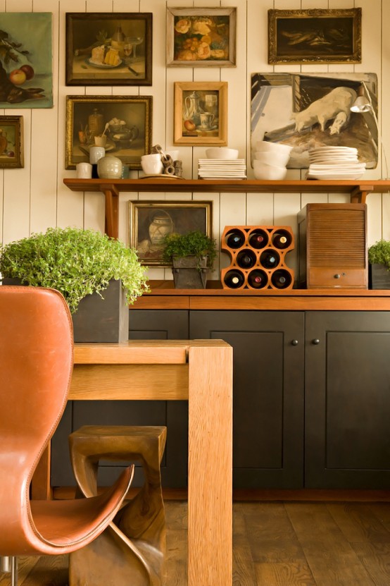 Stylish Kitchen Design In Warm Shades