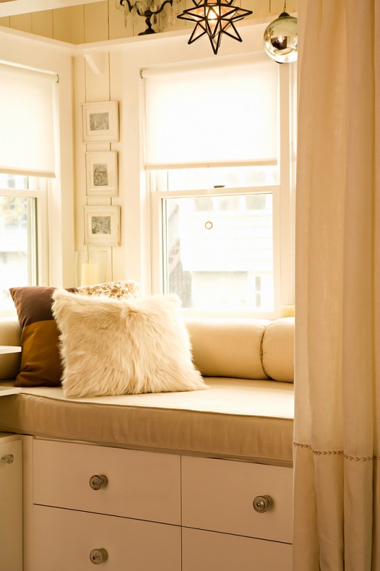 Stylish Kitchen Design In Warm Shades