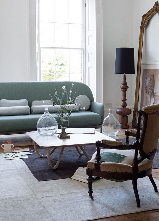 a chic and fun mid-century modern coffee table with a sleek tabletop and creative hairpin legs is a lovely idea for a mid-century modern space