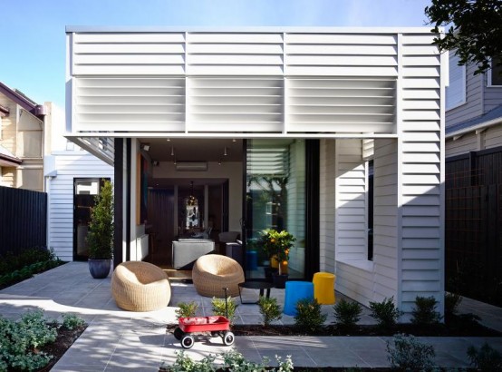 Stylish Modern Sandringham House With Energetic Interiors