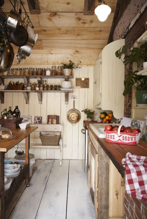 67 Super Cozy And Charming Cottage Kitchens - DigsDigs