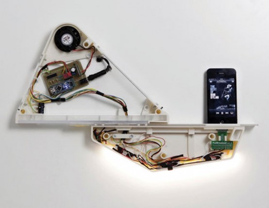 Supermodern Mirror With Iphone Ipod Docking Station