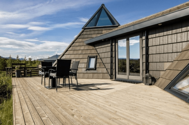Sustainable And Airy Pyramid Cottage In Iceland