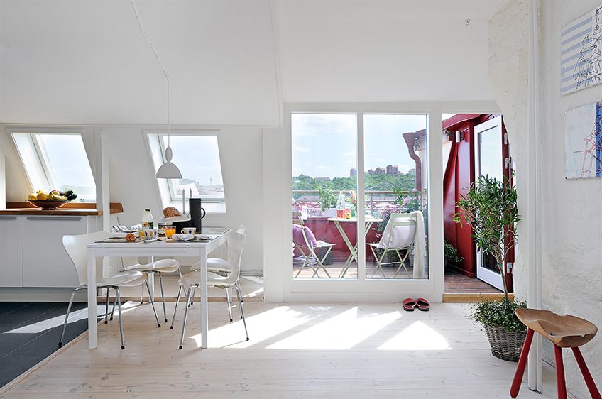 Sweden Apartment Desgin With Cool Balcony