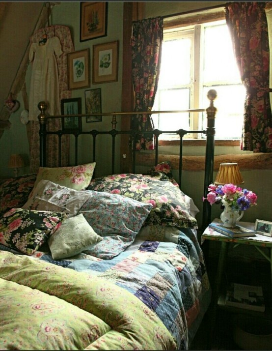 31 Sweet Vintage Bedroom  D cor Ideas  To Get Inspired 