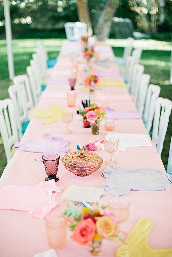 37 Sweetest Baby Shower Table Settings To Get Inspired - DigsDigs