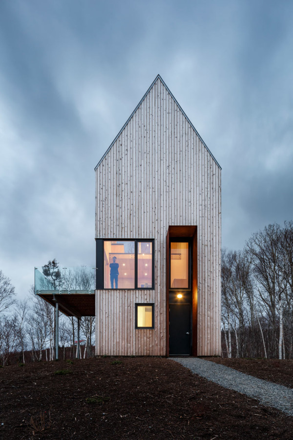 Tall And Narrow Wooden Cabin House  In Nova Scotia DigsDigs