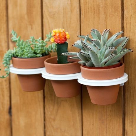 Three Ring Mountable White Planter