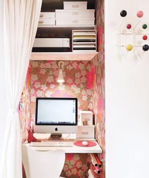 Home office in a tiny closet won't occupy much space.