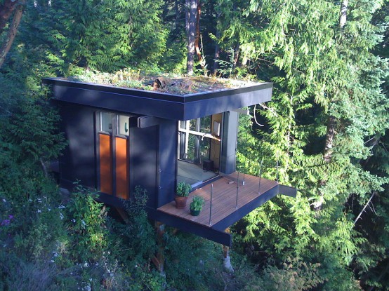 Tiny House as Quiet Home Office with Beautiful View
