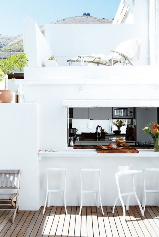 Totally White Modern House With A Sun Deck