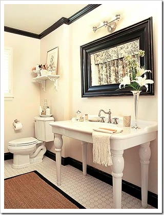 Traditional Black And White Bathroom