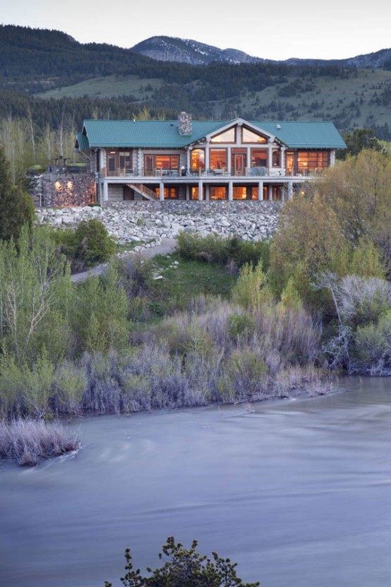 Traditional Style Ranch Retreat With Stunning Views