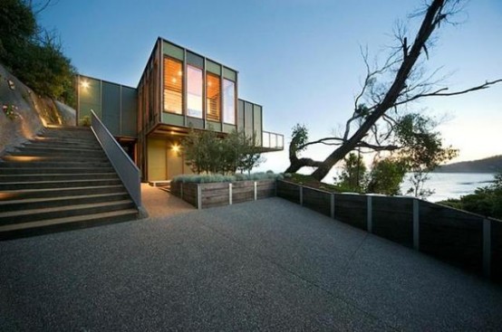 Tree Shaped House With Modern Interiors At The Seaside