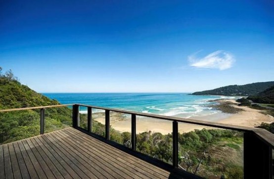 Tree Shaped House With Modern Interiors At The Seaside