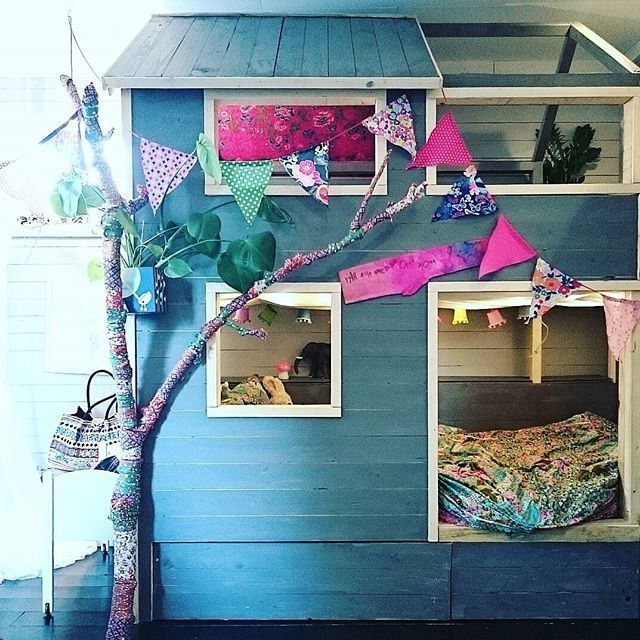 turning ikea kura into a a good looking house with a tree is also possible