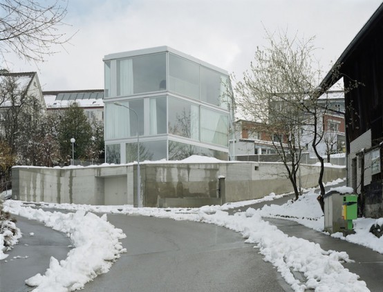 Ultra-Minimal Glazed Home With A Single Wall
