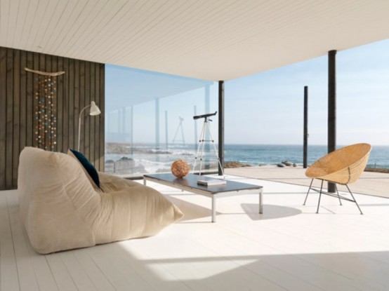 Ultra Minimalist Beach Retreat In Chile