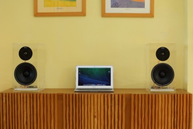 Unique Transparent ONEclassic Speakers