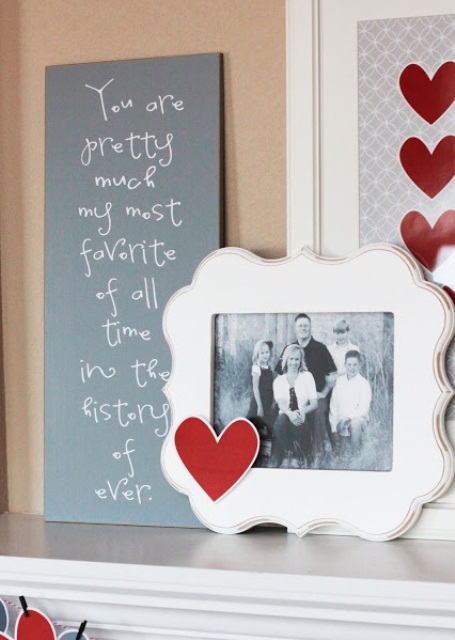 Valentines Day Mantel Decor Ideas