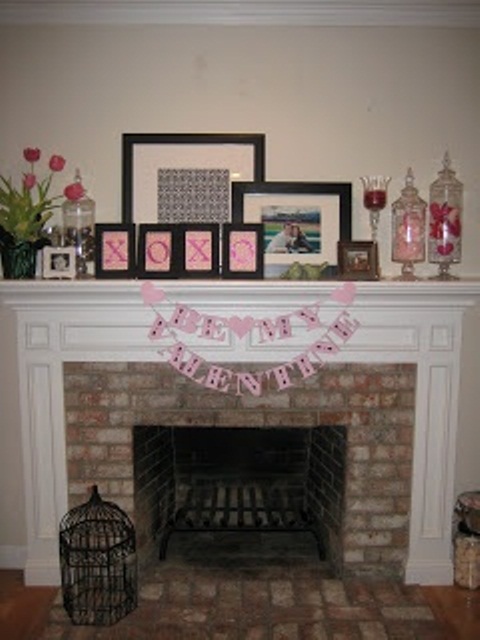 Valentines Day Mantel Decor Ideas