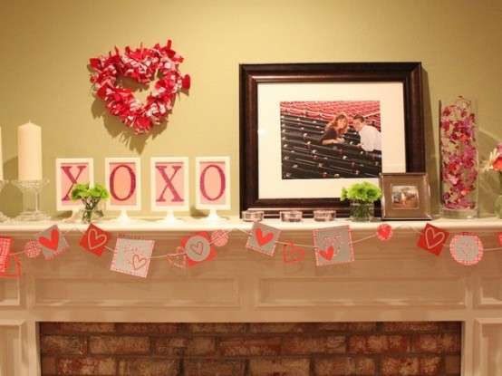 Valentines Day Mantel Decor Ideas