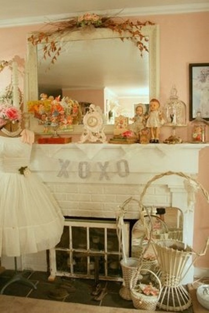 Valentines Day Mantel Decor Ideas