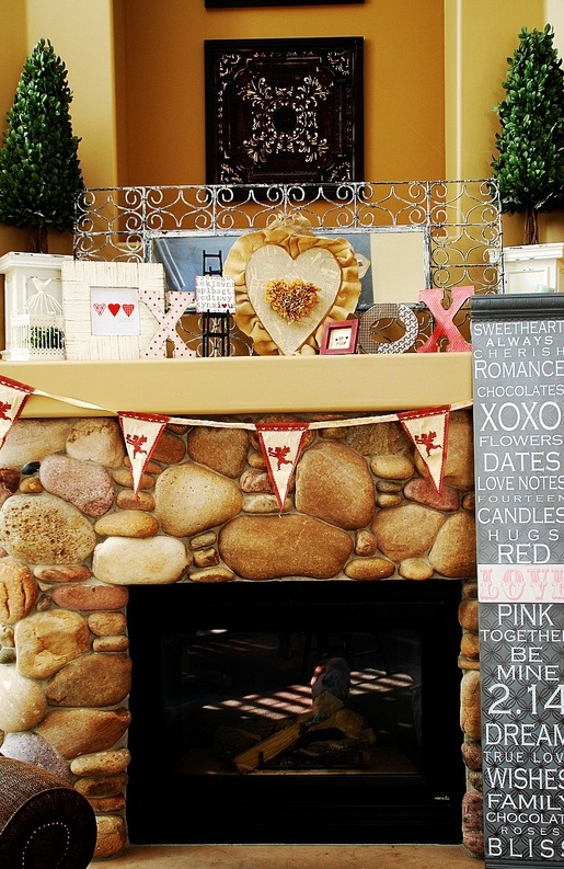 Valentines Day Mantel Decor Ideas