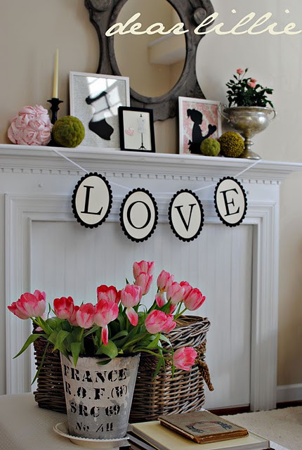 Valentines Day Mantel Decor Ideas