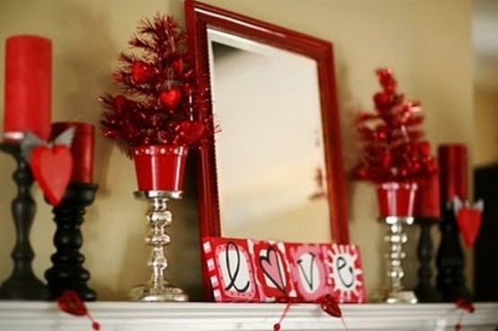 Valentines Day Mantel Decor Ideas