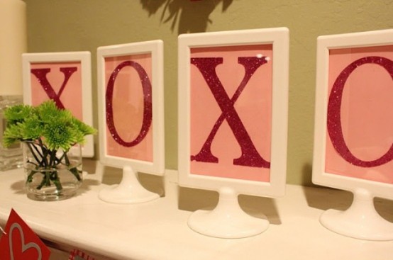 Valentines Day Mantel Decor Ideas