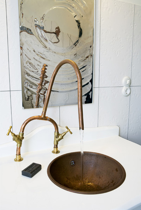 Vintage And Sculptural Bathroom Design