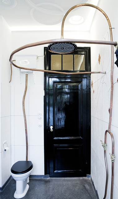 Vintage And Sculptural Bathroom Design