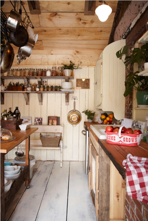 Vintage House In The Village