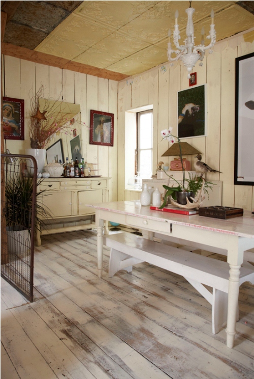Vintage House In The Village