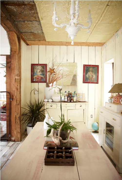 Vintage House In The Village