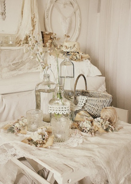 Vintage Romance Lace Home Decor Ideas