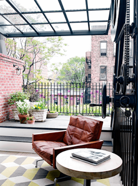Vivacious Manhattan Townhouse With Eclectic Interiors