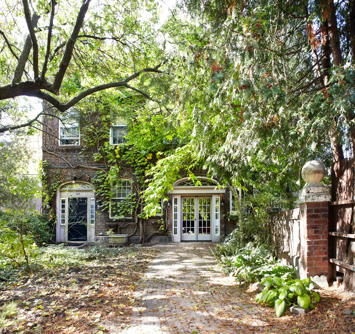 Vivid Home Design With A Strong Personality DigsDigs